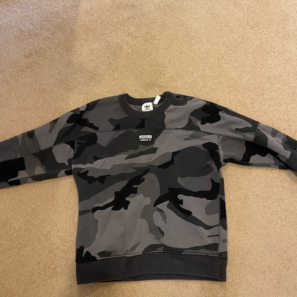 Adidas Graphic CAMO Crew Neck